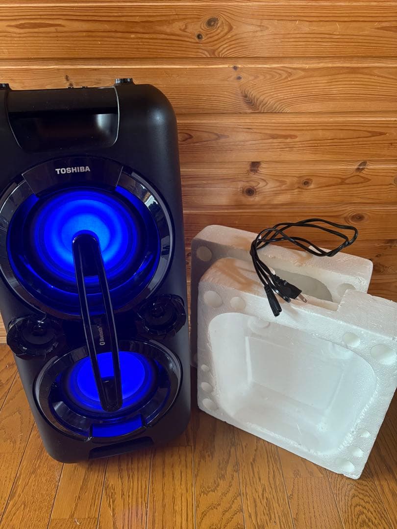 美品！！TOSHIBA ウーファー ブラック 青色LED