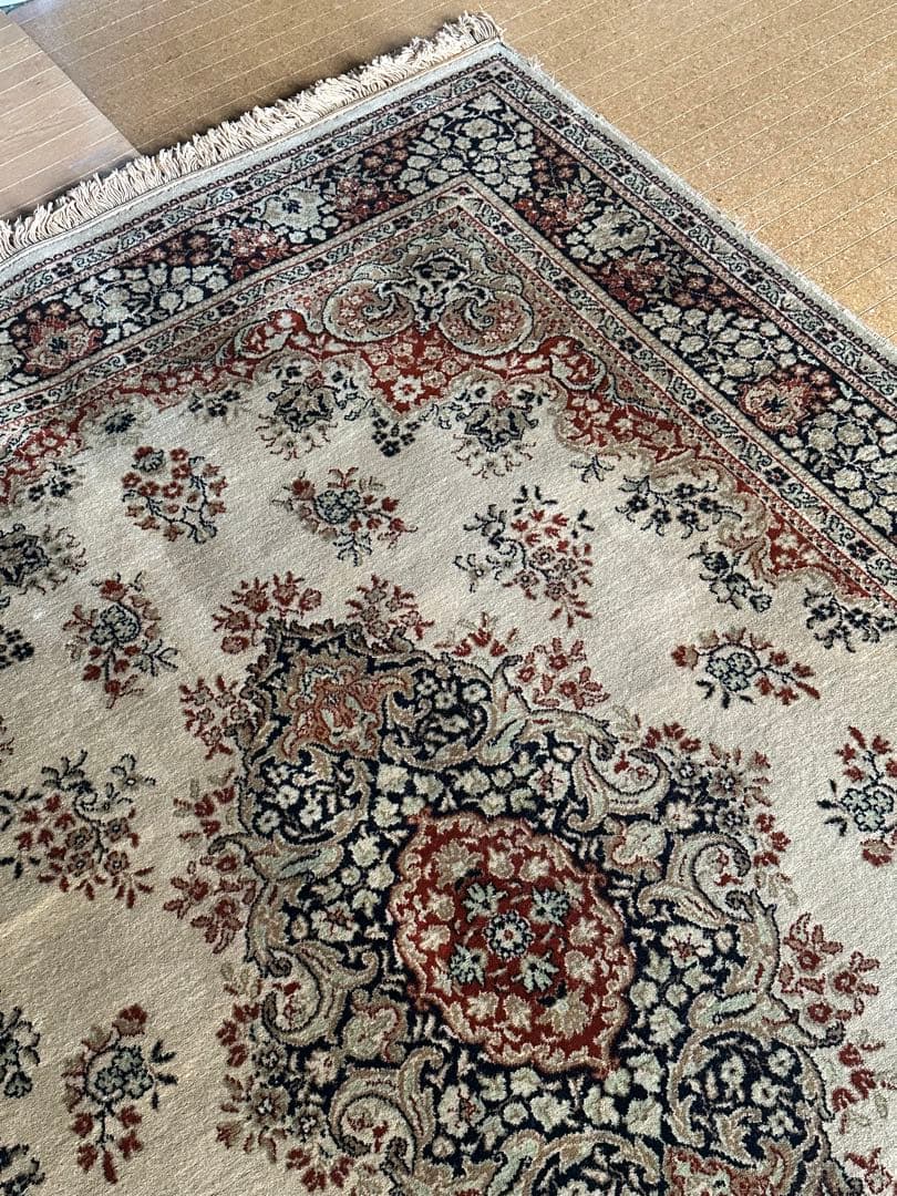 ギリシャ製 100％ウール 機械織りラグ