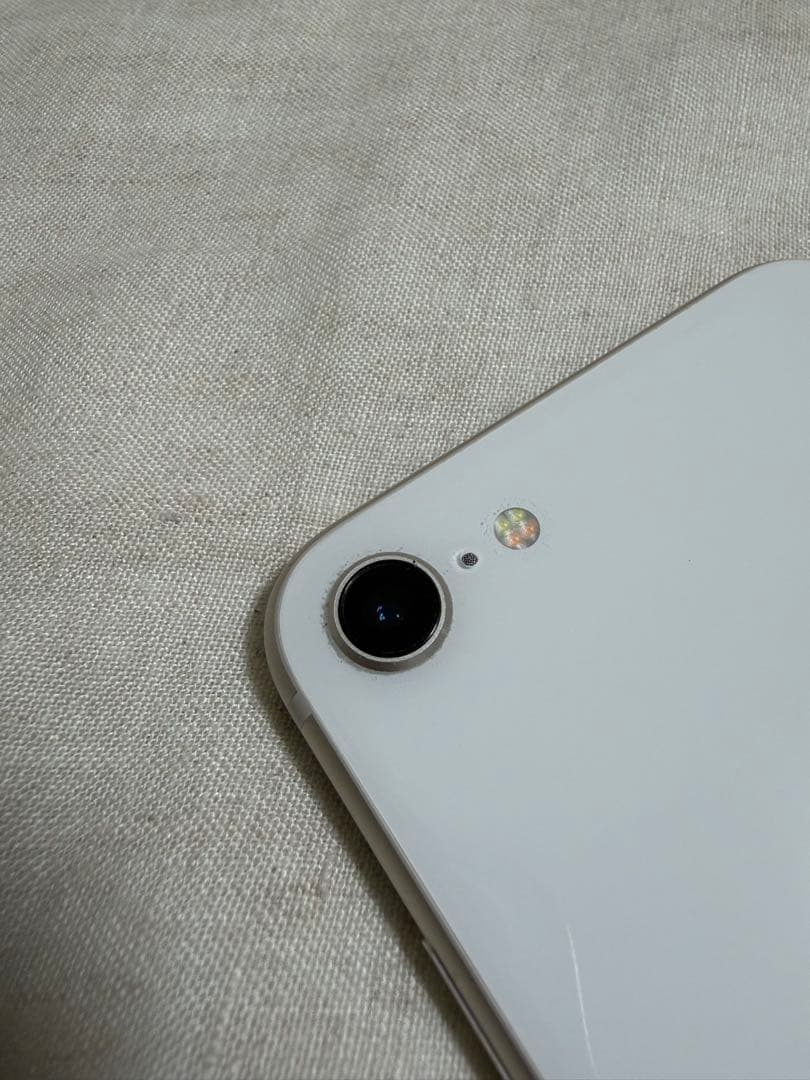 iPhone SE3（第3世代）256GB スターライト