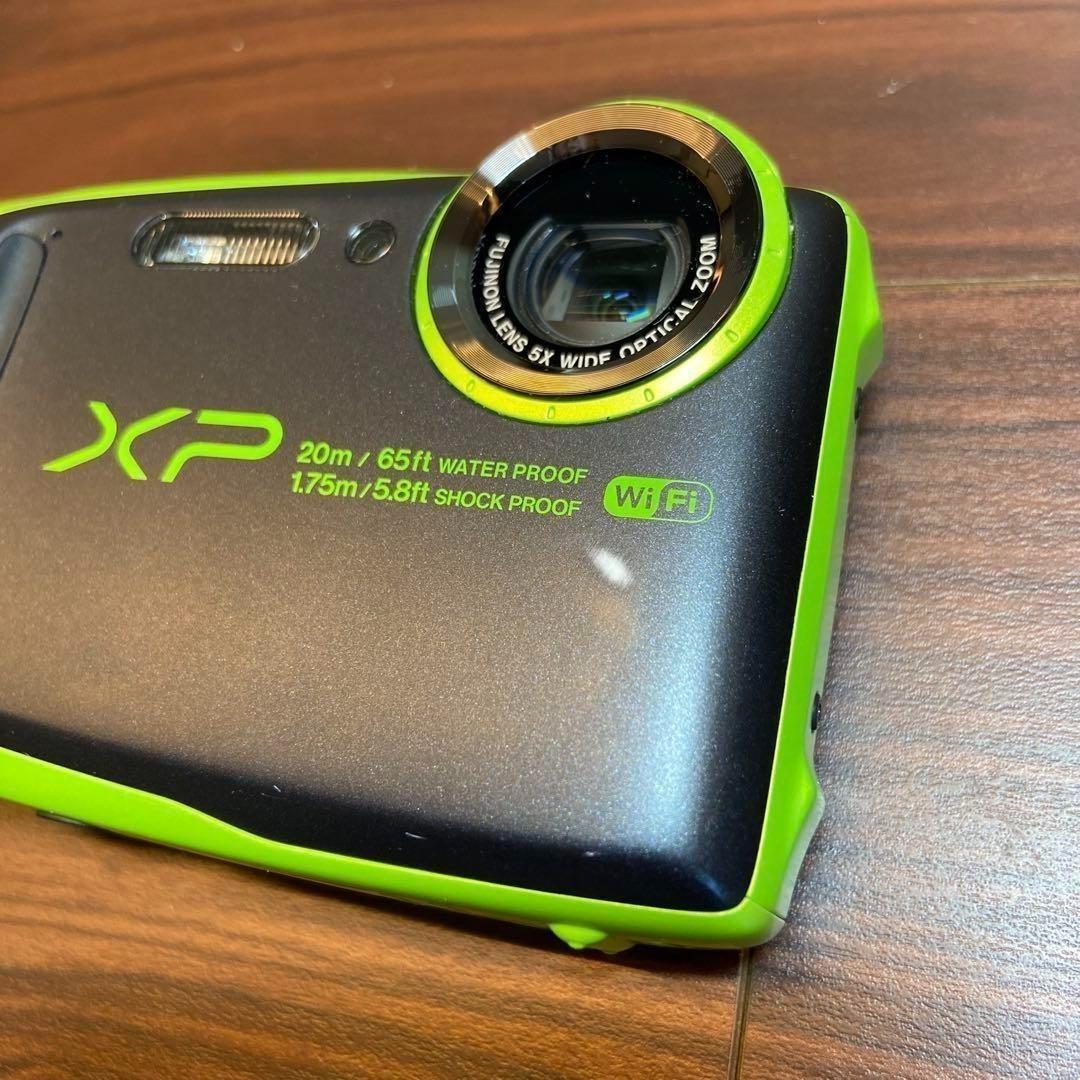 FUJI FILM FinePix XP120 デジカメ ほぼ新品 3810