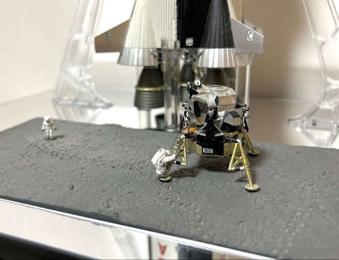 大人の超合金『アポロ11号&サターンV型ロケット』