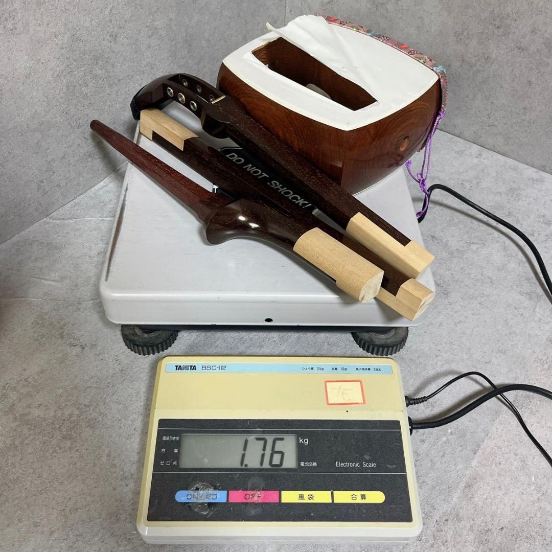 三味線 細棹 正寸 紅木 金ホゾ 子持ち綾杉 2枚溝 K18刻印