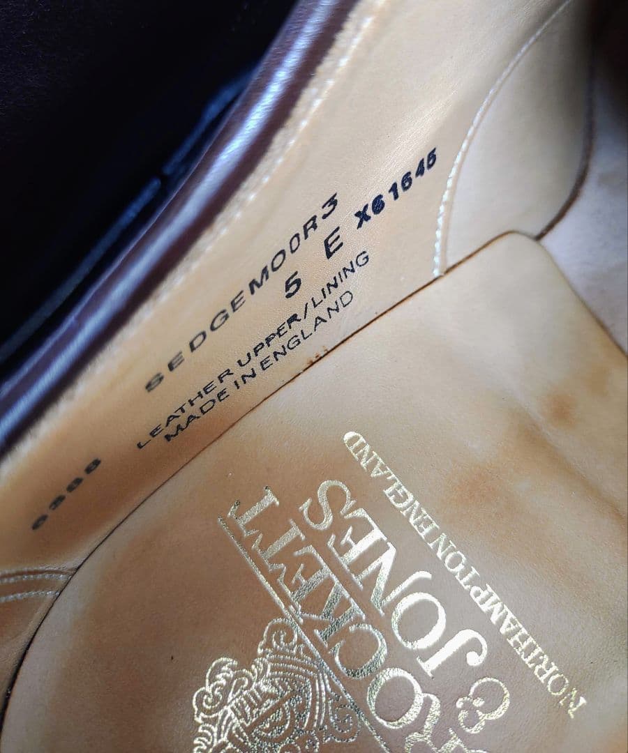 クロケットアンドジョーンズ プレーントゥ　UK5