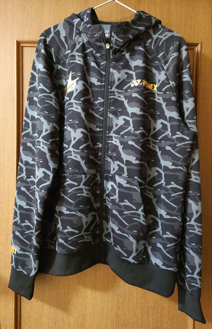 ヨネックス リンダンモデルジップパーカー 迷彩 黒グレー サイズO