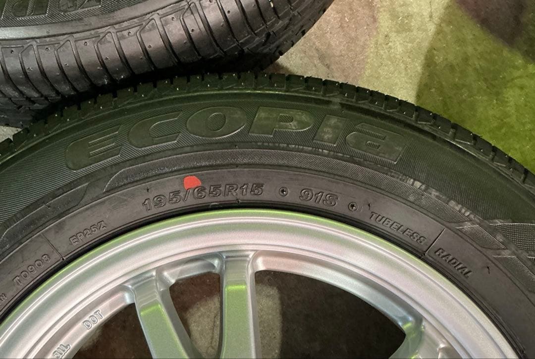 プリウス 新車外し ホイールのみ販売可