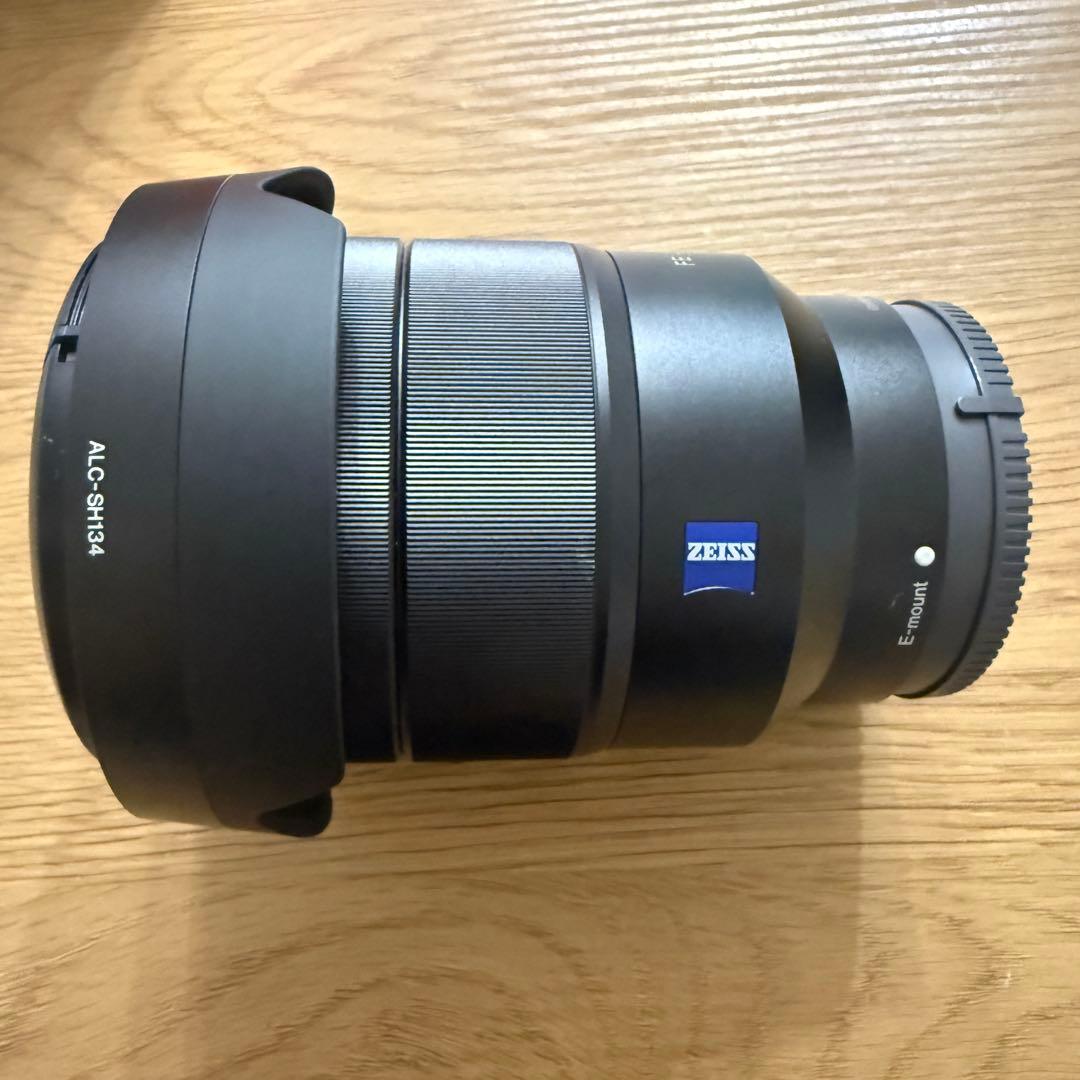 SONY Vario-Tessar T＊ E 16-70mm F4 ZA OSS
