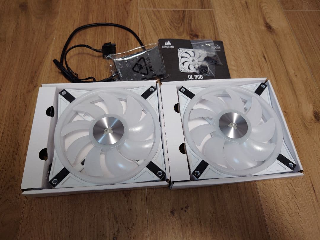 CORSAIR iCUE H100i ELITE CAPELLIX+RGBファン