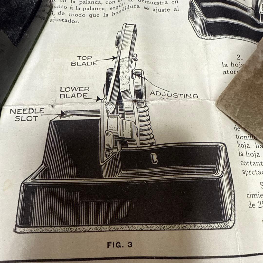 蓄音機用HIS MASTER'S VOICE 竹針NEEDLES CUTTER