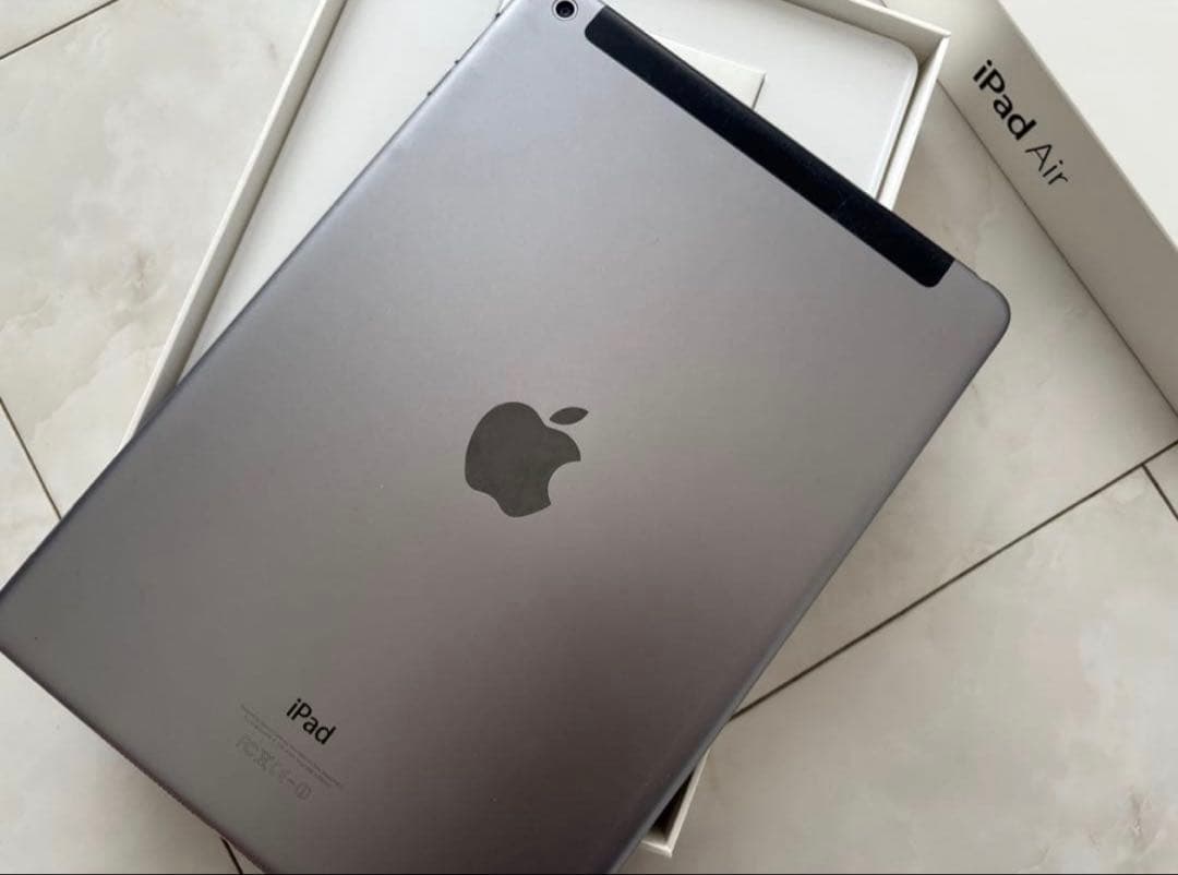 Apple）iPad Air 32G モデルMD791JA/A スペースグレー