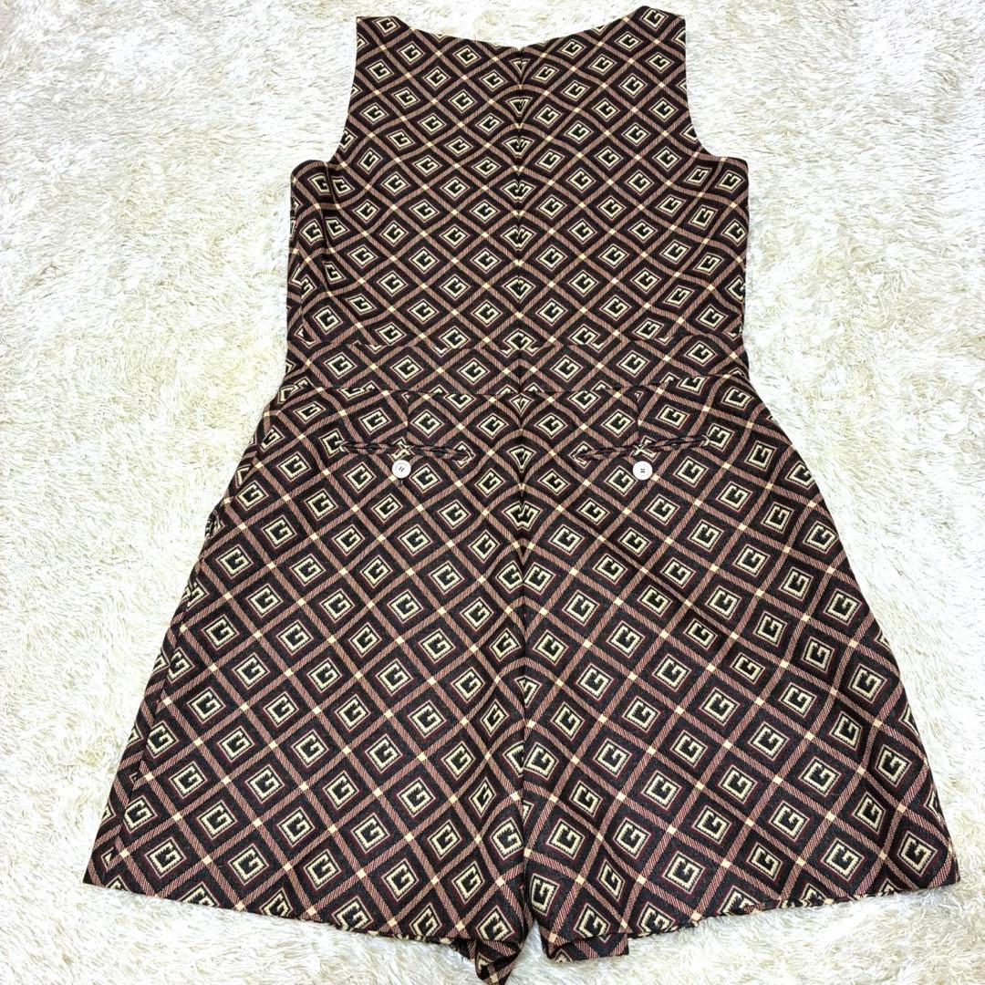 【mimina】ショートジャンプスーツ　ノースリーブ　総柄　新品