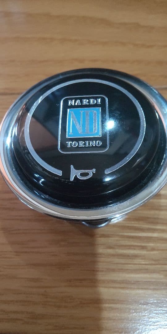 m*y様 ナルディハンドル　36ウッドステアリング　BC 589 FET刻印　ラ