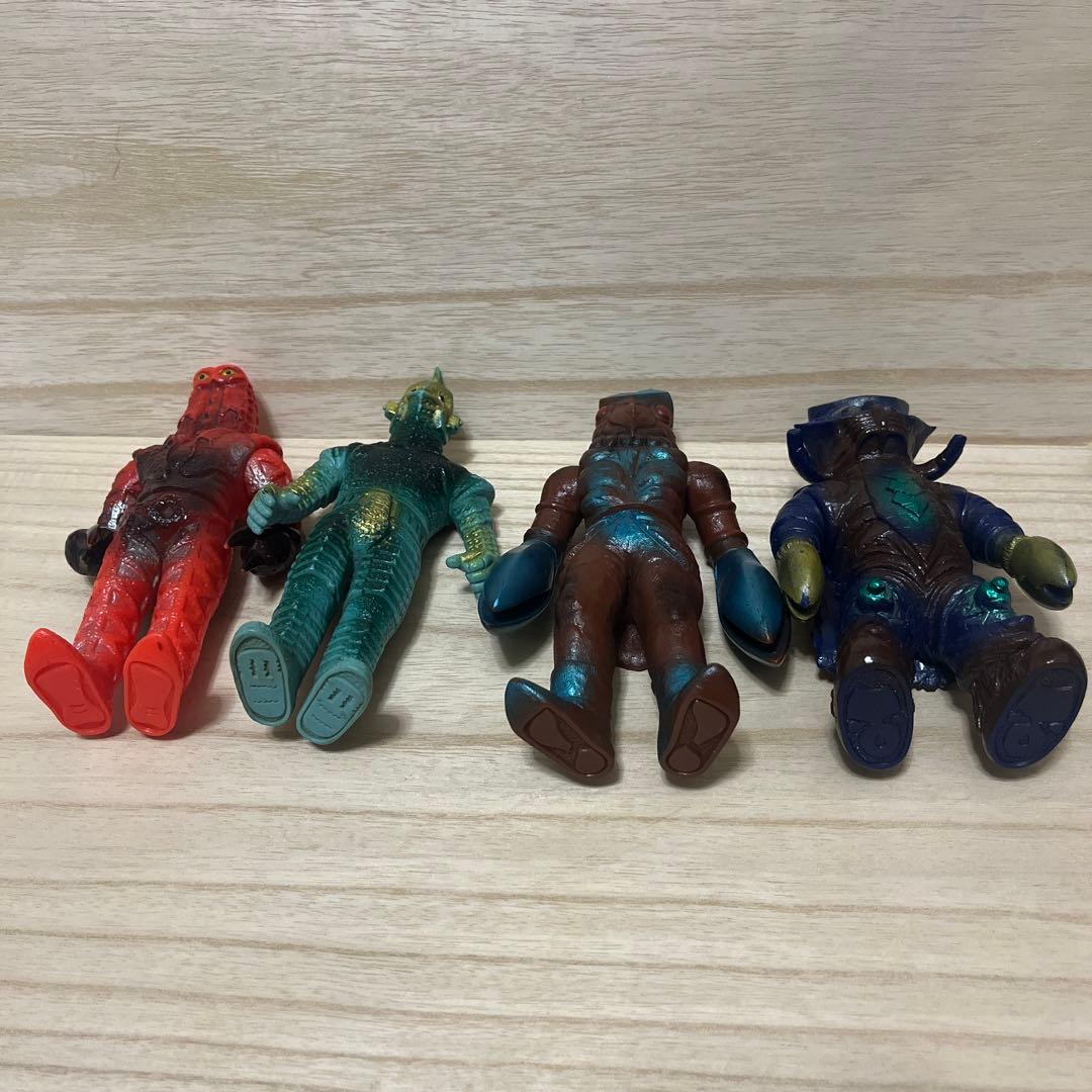 様用ポピー怪獣足製11体ソフビ