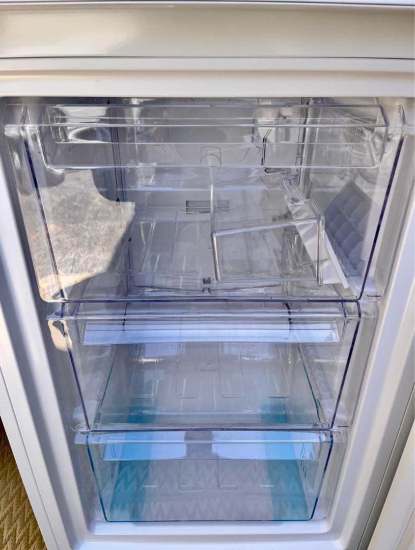 ① 【送料無料】2024年製　SHARP 冷蔵庫 SJ-BD23M-W 230L