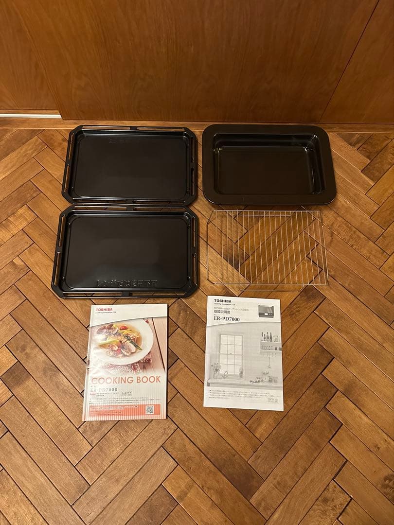 過熱水蒸気オーブンレンジ TOSHIBA 東芝 ER-PD7000 ホワイト色