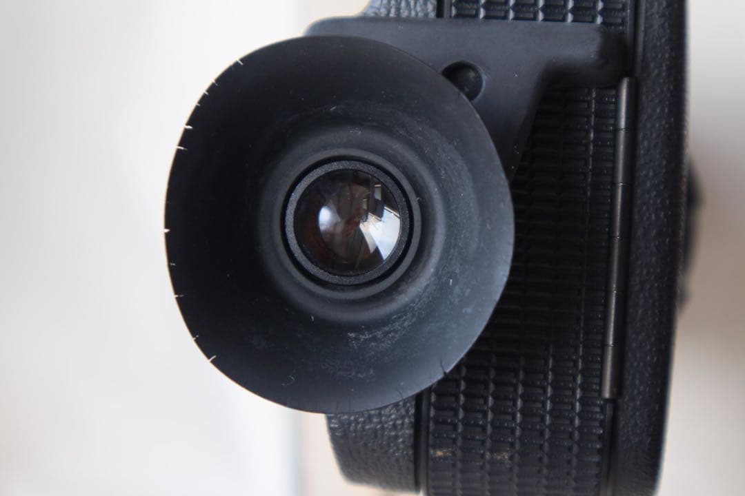 8mmフィルムカメラ　Sankyo ES-44XL 動作品　実写確認済み