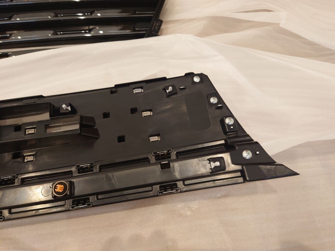 スズキ　スペーシアカスタム　mk53s 純正　フロントグリル　外装