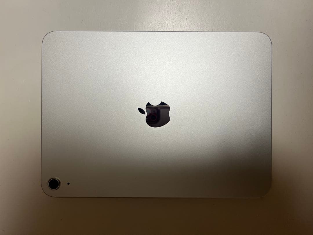 Apple iPad A16 シルバー 128GB 充電100%