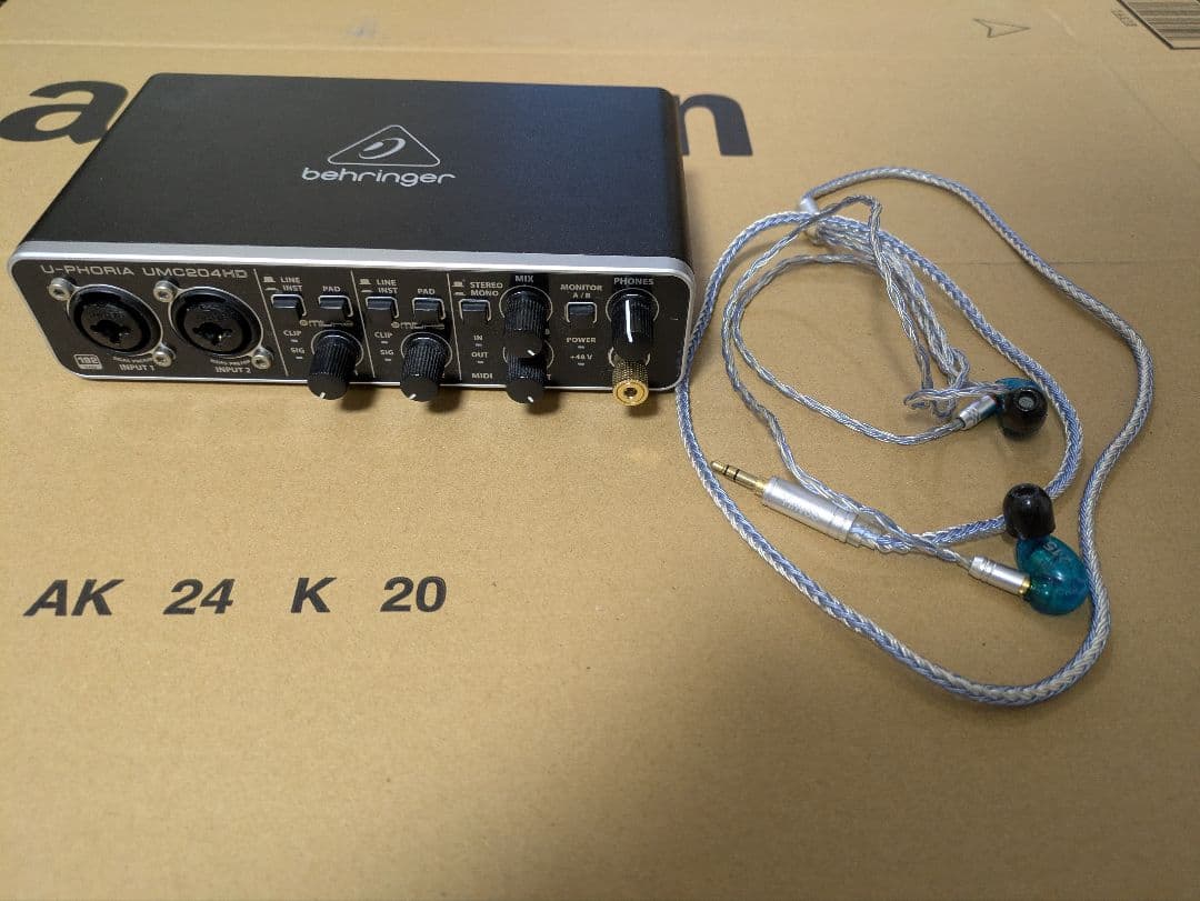 DTM・DAW Behringer U-PHORIA UMC204HD SHURE SE215