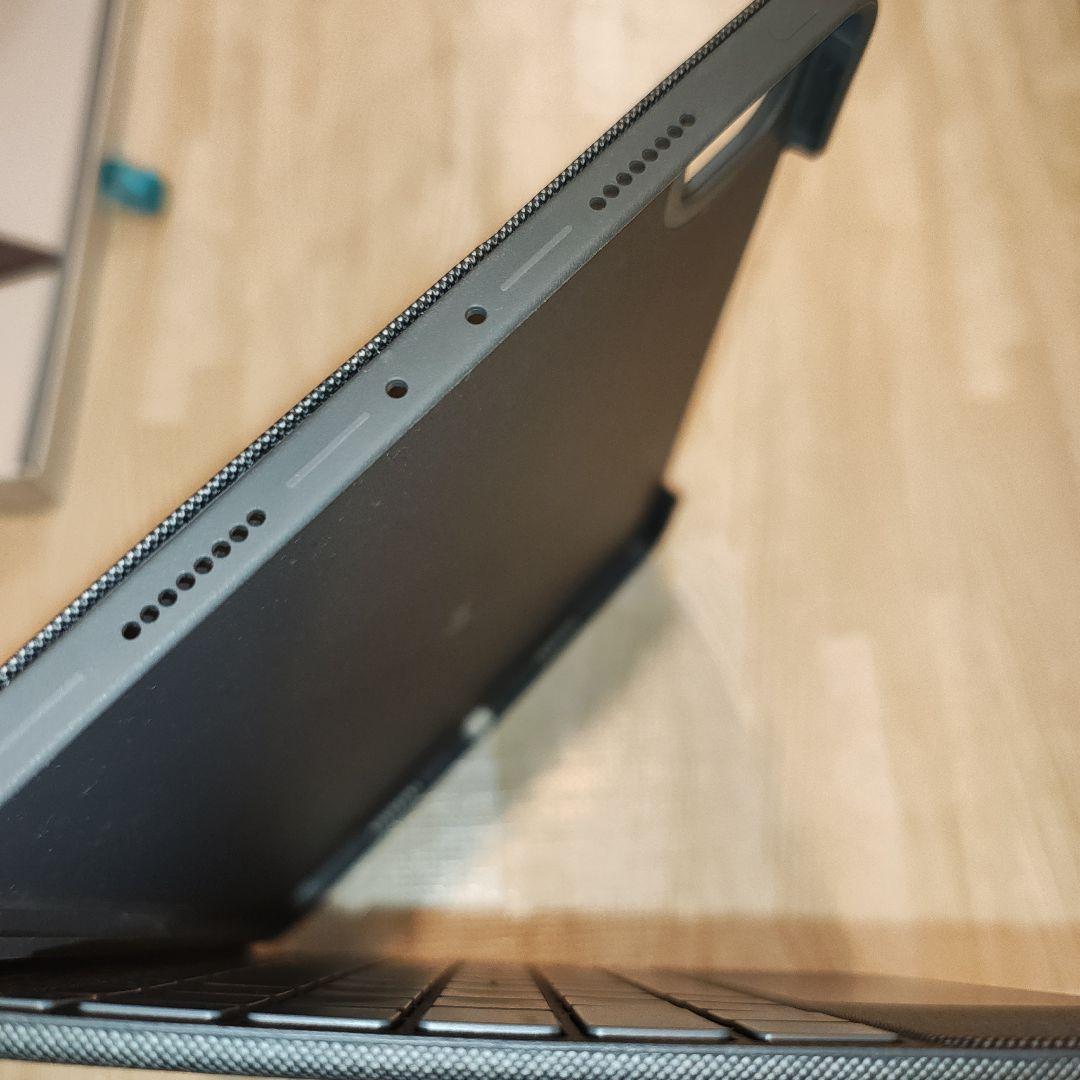 logicool Combo Touch iPad Proケース