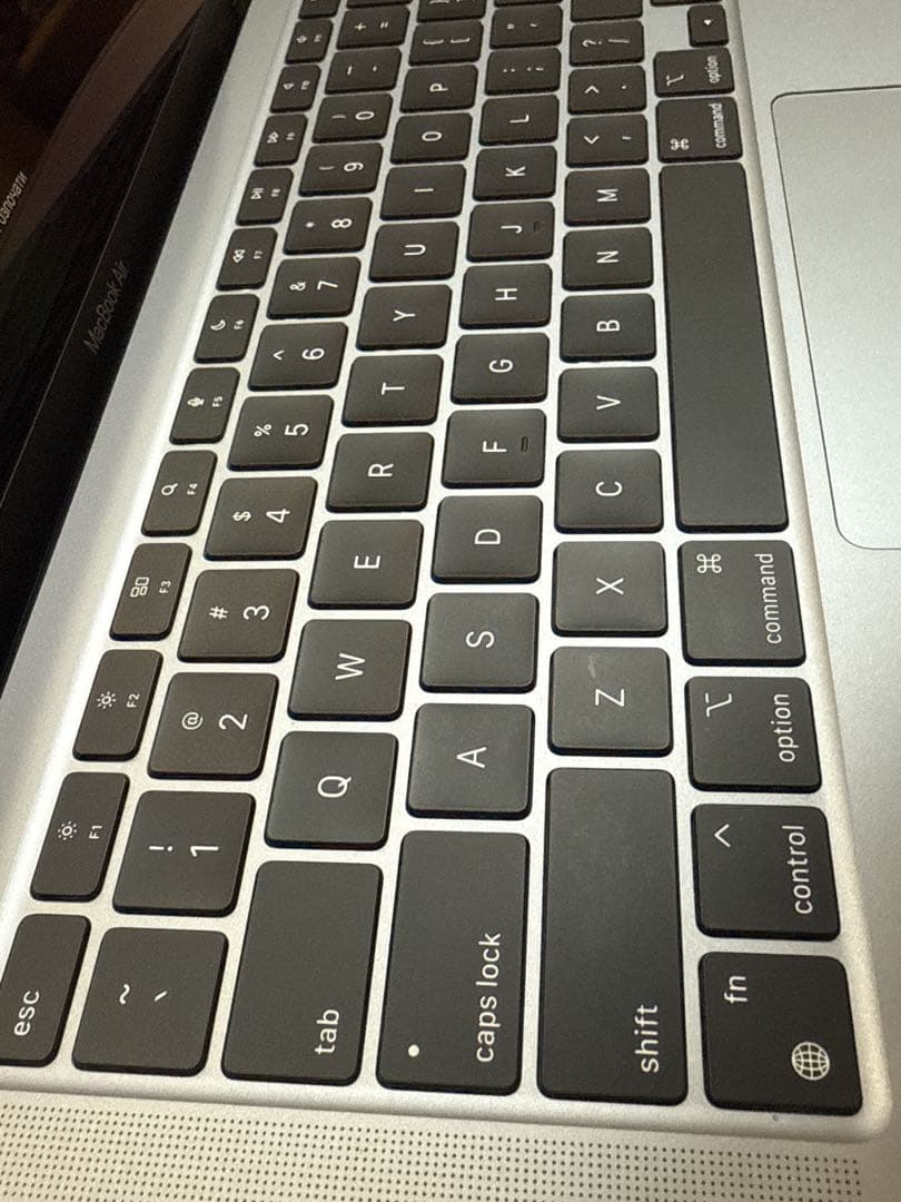 充放電11回 美品 M1 MacBook Air /16GB/256GB/US