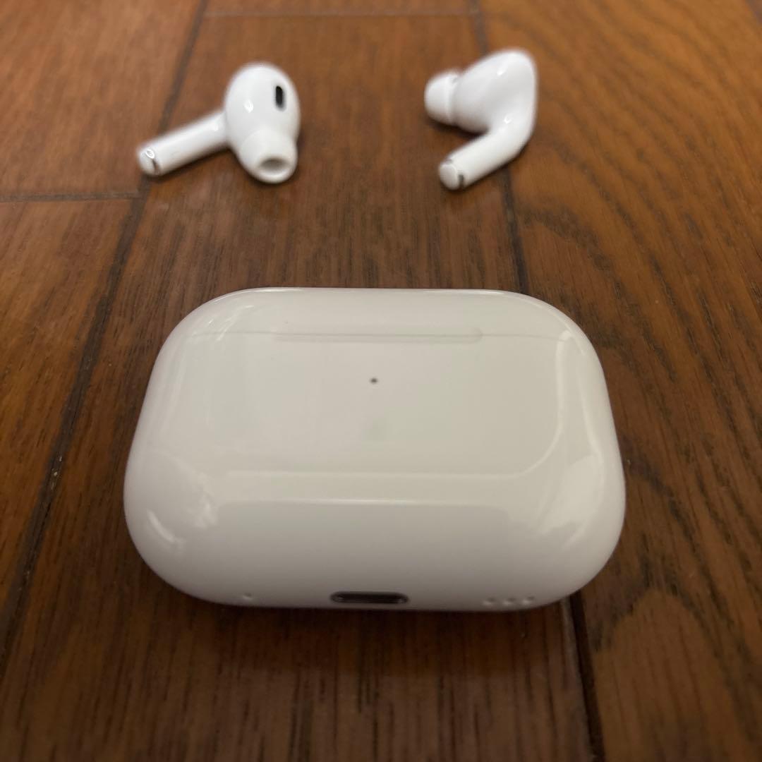 【美品】AirPodsPro（第2世代）Lightning端子　正規品