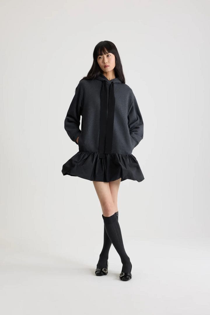 値下げPATOU♡今季フーディドレス　ブラック