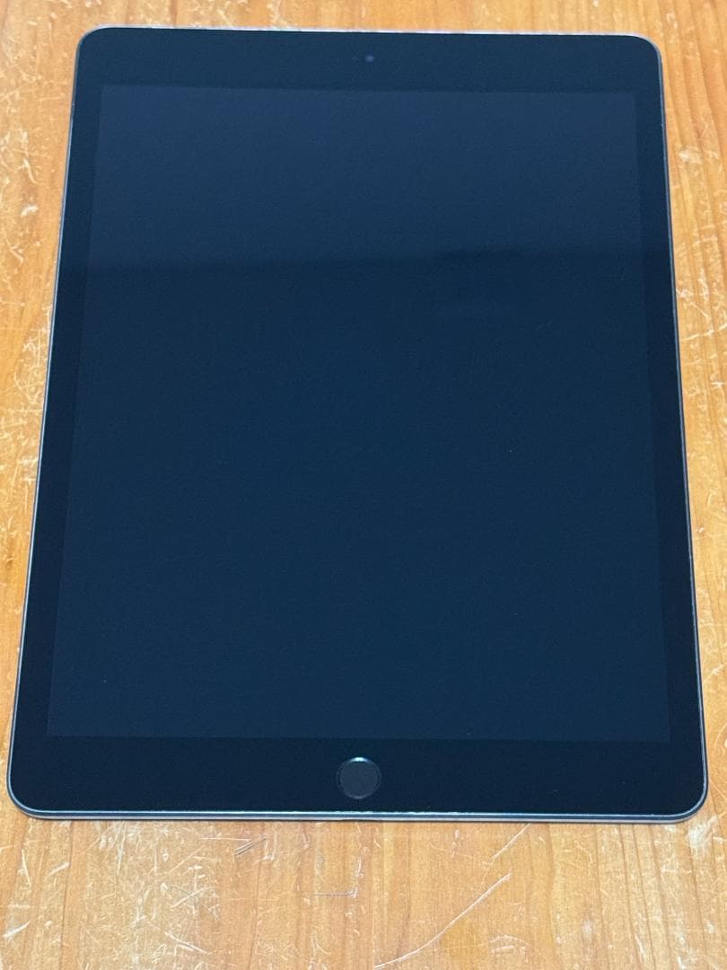 Apple iPad 第8世代 32GB スペースグレー 本体 動作確