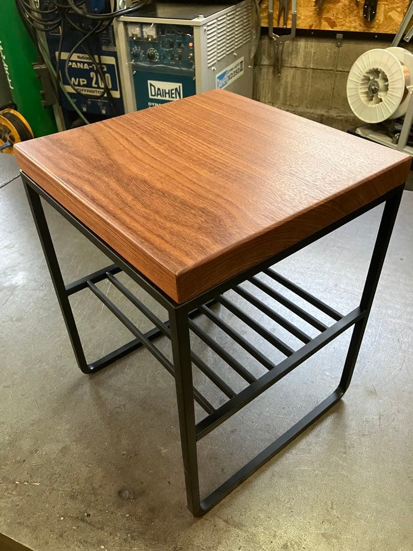 手作りサイドテーブル