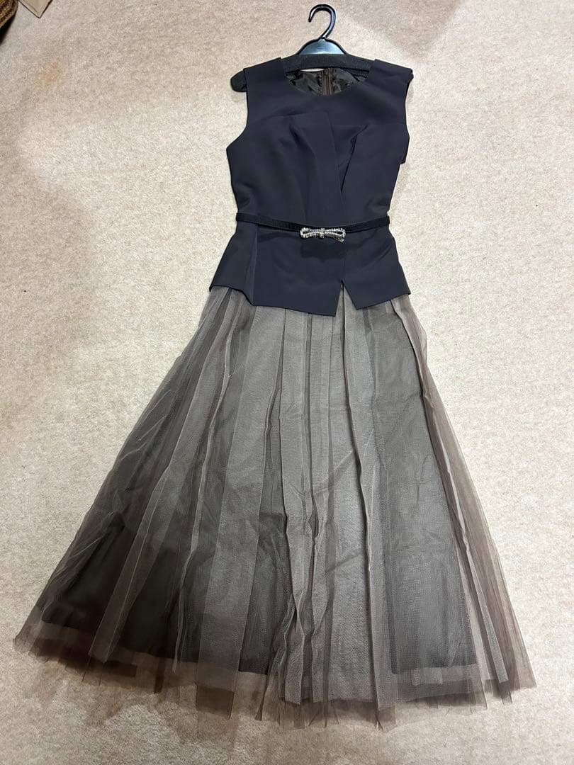 モダンエレガントなノースリーブ チュールレイヤード4層