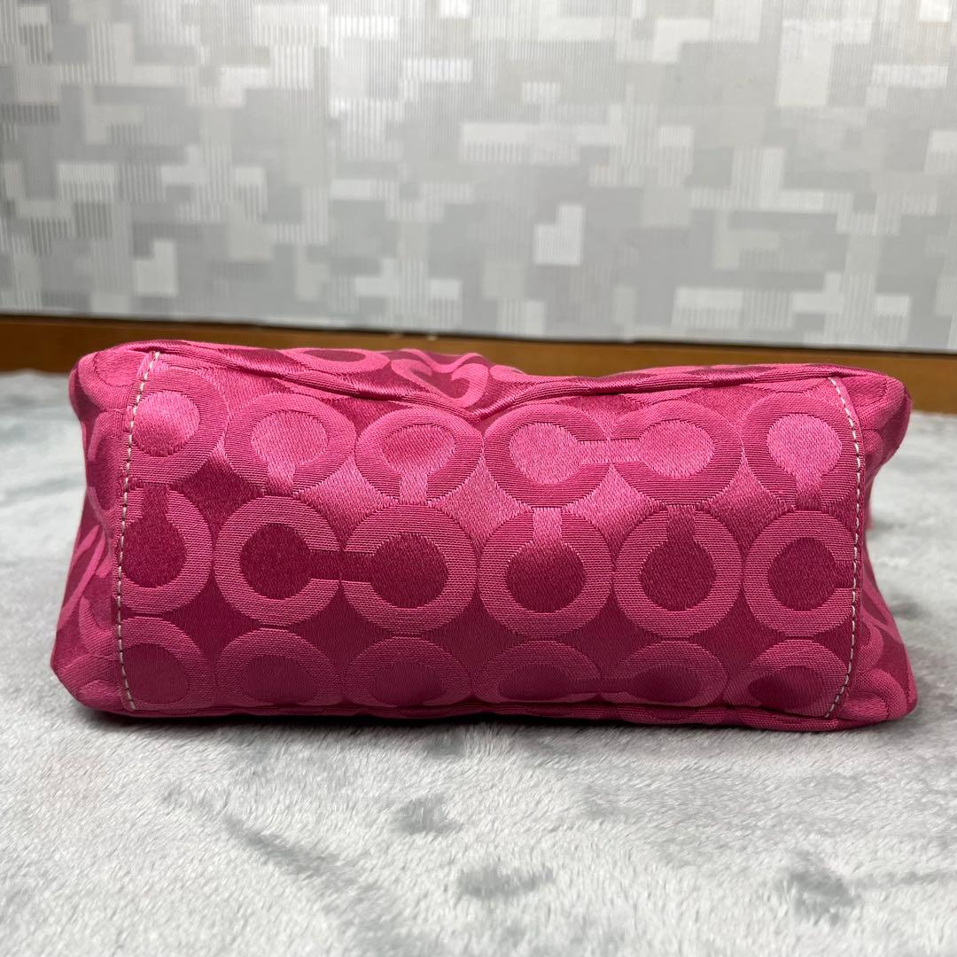 美品 COACH コーチ ワンショルダー オプアート アクセサリーポーチ ピンク