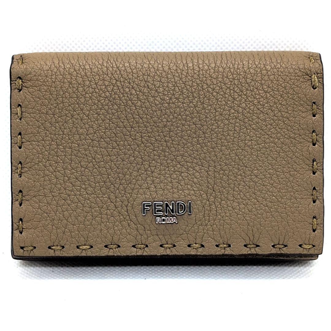 【未使用級】フェンディ　セレリア　名刺入れ　カードケース　バイカラー　ロゴ金具