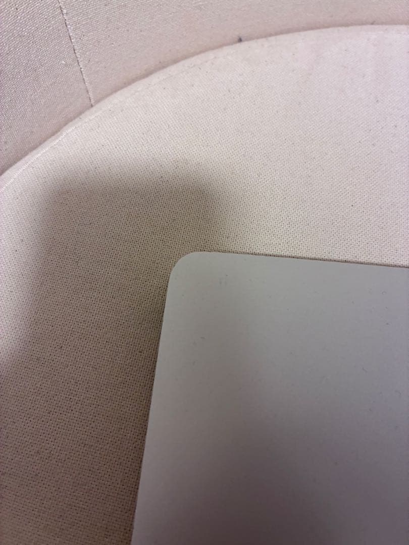 Apple MacBook Air (M1, 2020) 本体