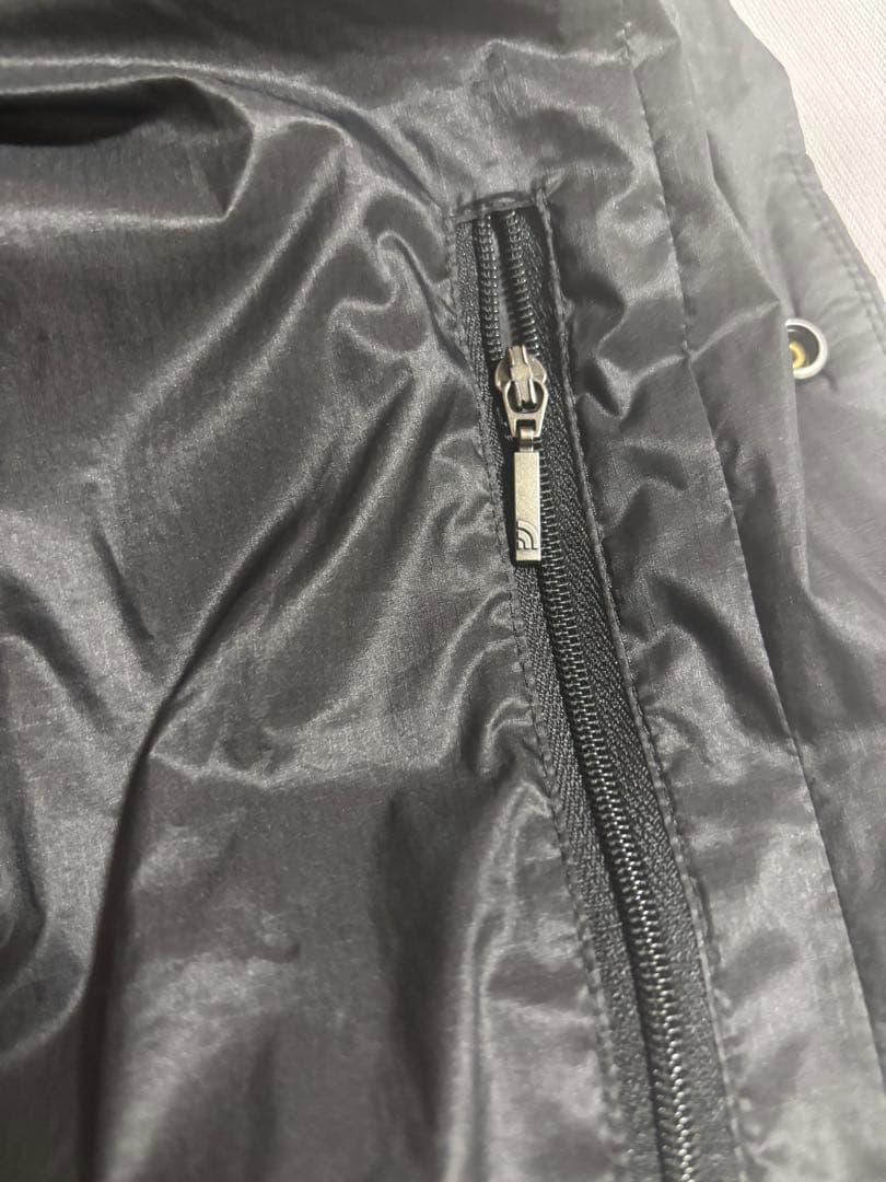 THE NORTH FACE フード付きダウンベスト L 極美品　黒　ブラック