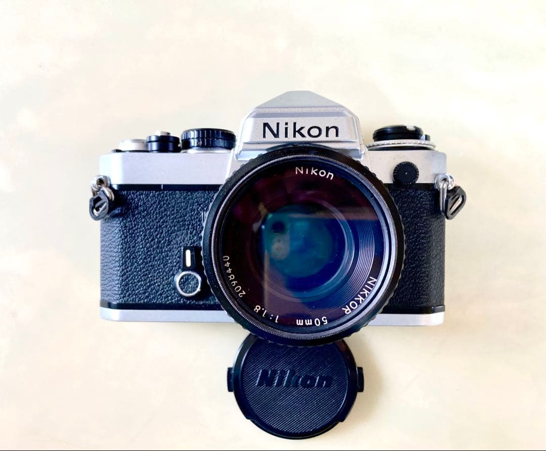 Nikon FE一眼レフカメラ Nikkor 50mm f/1.8 革ケース付き
