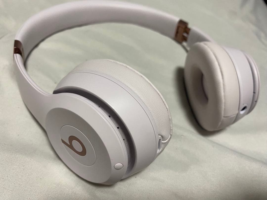 Beats Solo 4 ワイヤレスヘッドフォン クラウドピンク