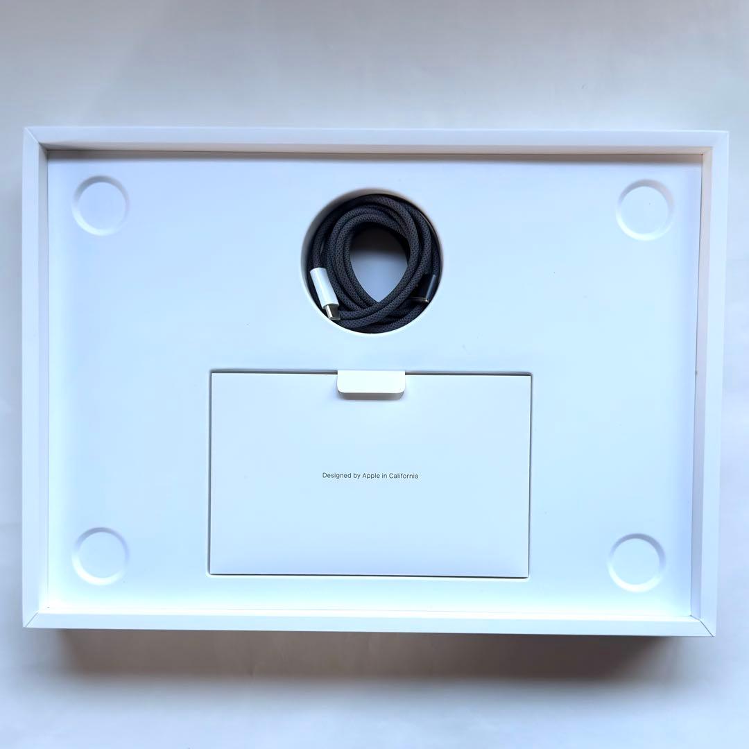 MacBook Air M2 13インチ バッテリー最大容量100%　【極美品】