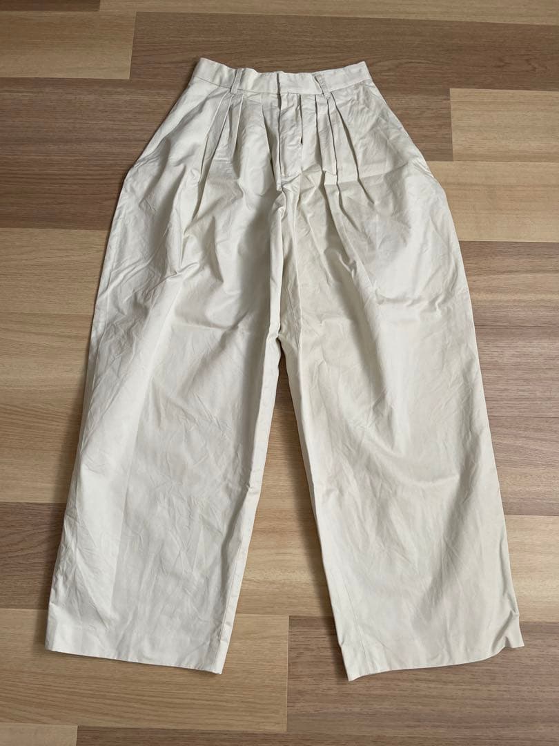 TODAYFUL・Tuck Tapered Trousers・トゥデイフル