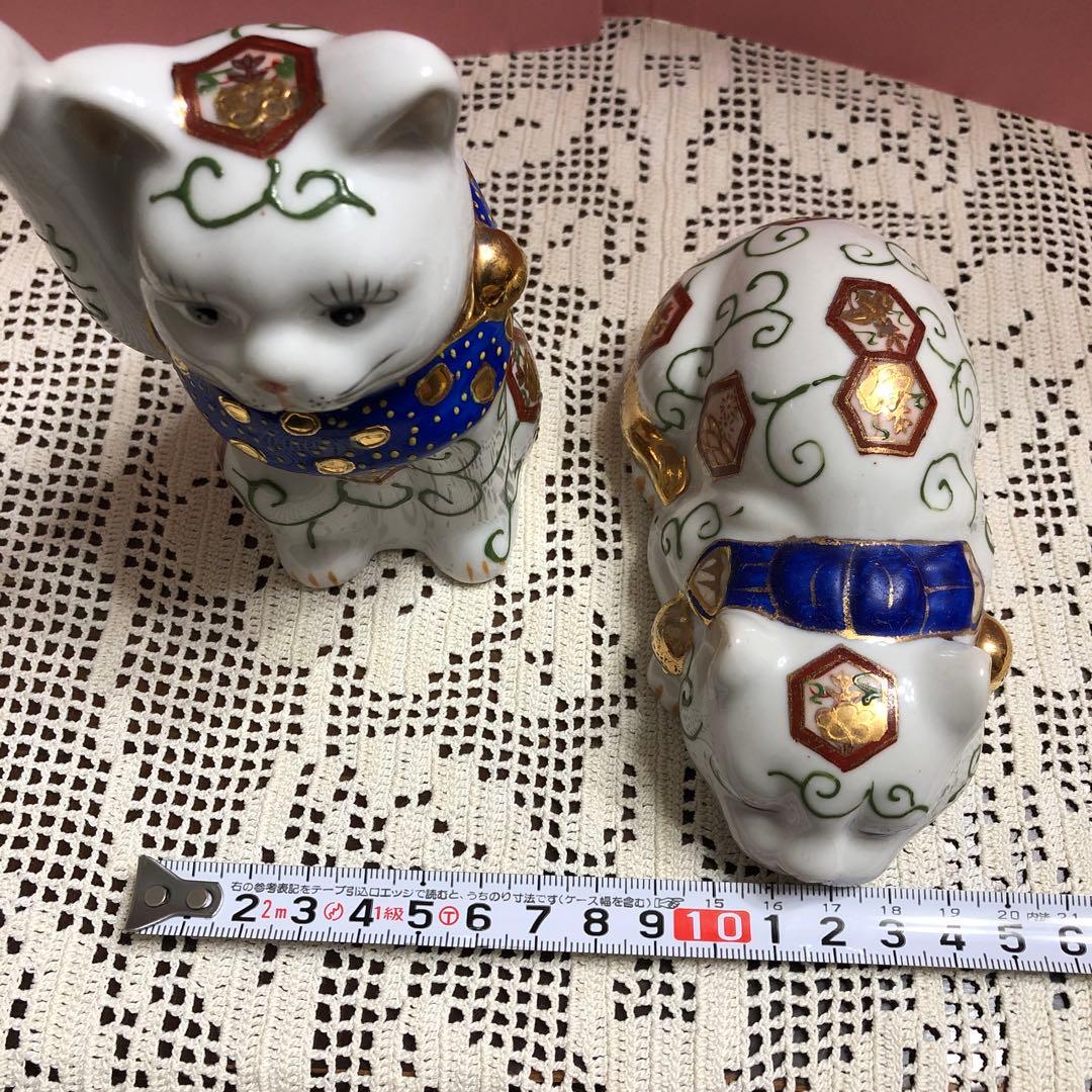 招き猫　2体　伊万里焼き