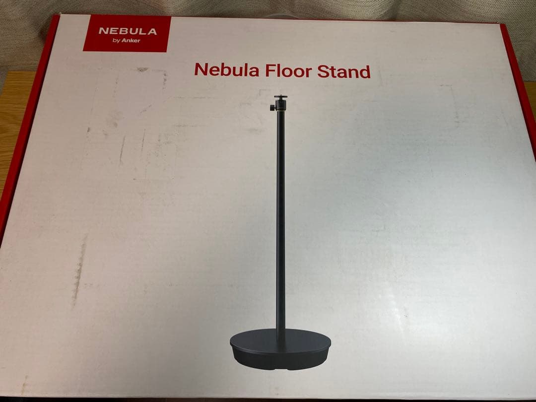 Nebula Cosmos Max 4Kプロジェクター本体とフロアスタンドセット