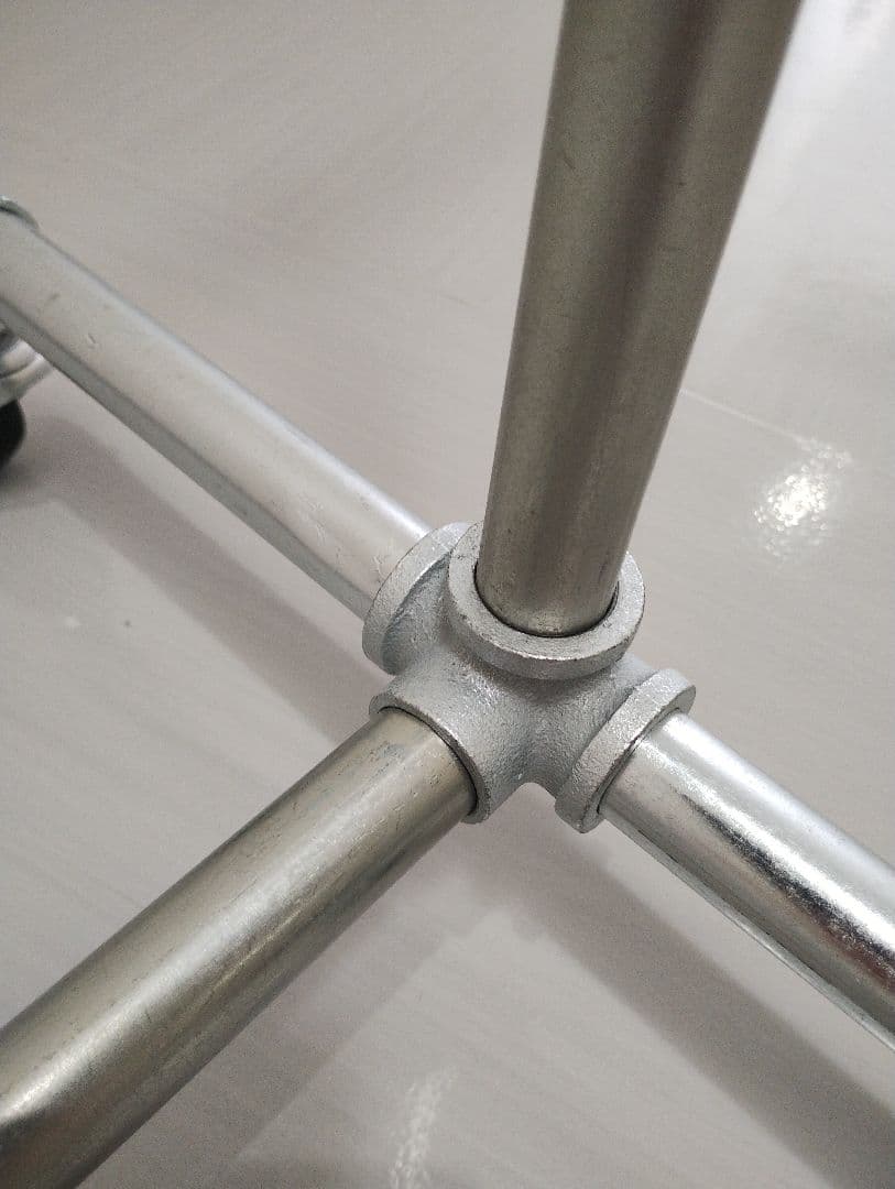 #821-12ガス管ハンガーラック×2