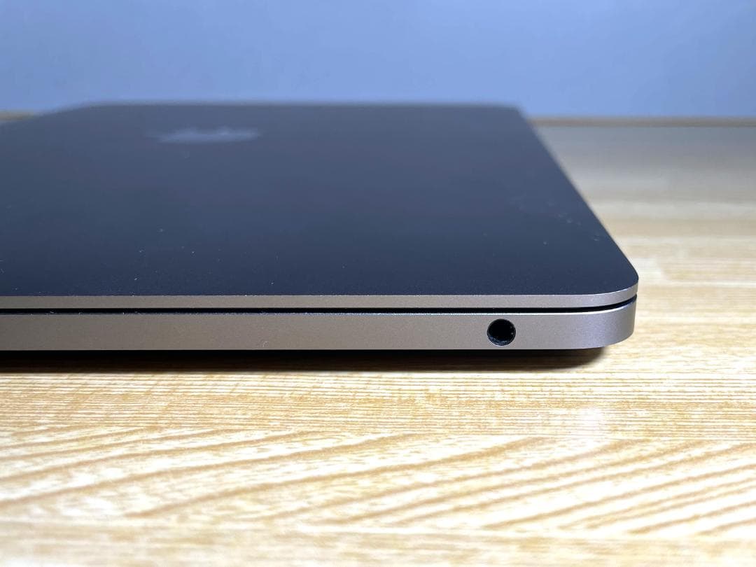 MacBook Pro 13\" 2019 16GB / 512GB / US配列