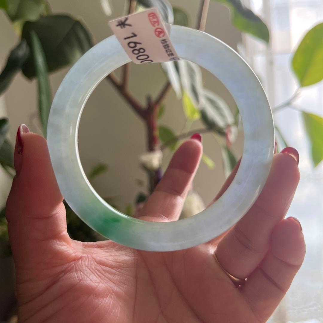 証明書付き❤️綺麗円型翡翠バングル