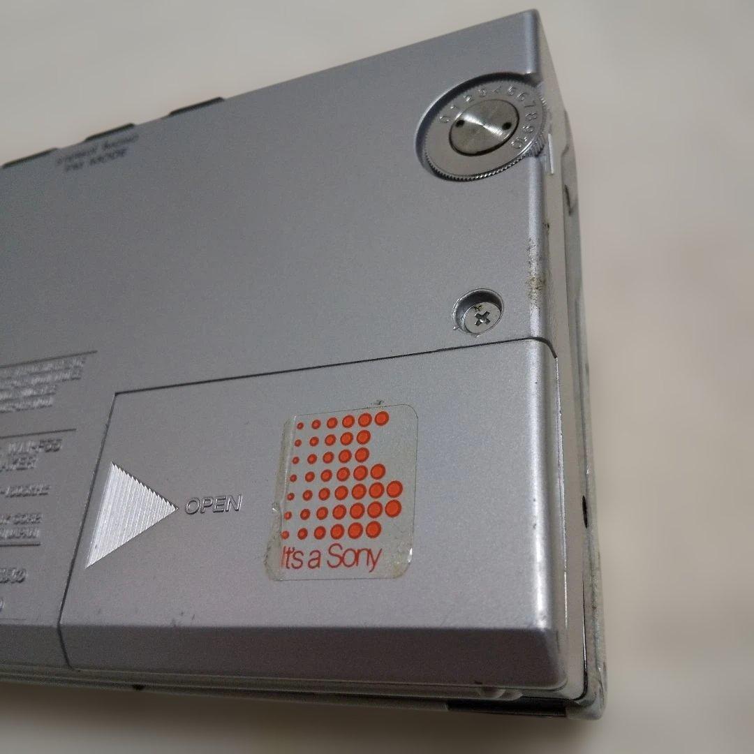 SONY ソニー カセットウォークマンＷＭ−F55 通電確認済　ジャンク 現状品