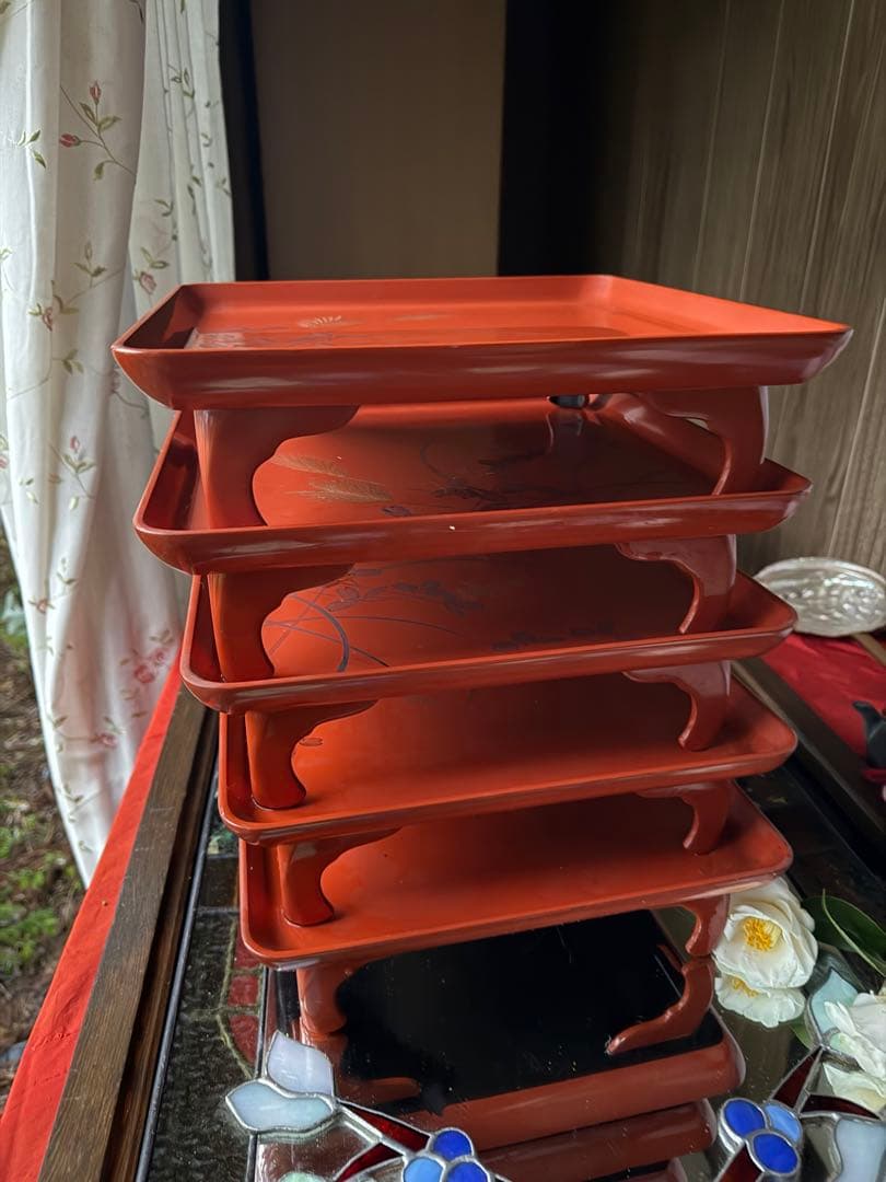 A様へ感謝お嫁入り‼️節目にJAPAN GOLDすすき天然木朱色沈金御膳 10客