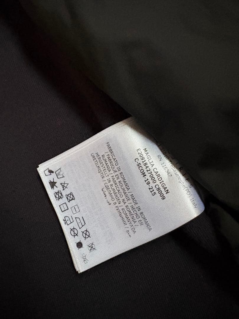 モンクレール　フロントロゴパーカー　ブラック