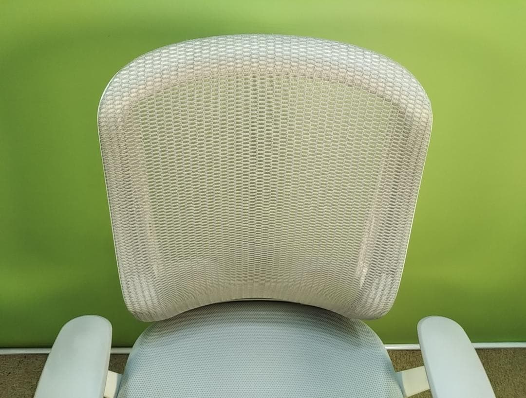 bm　オカムラ　シルフィーチェア　前傾機能　ハイバック　メッシュタイプ　中古