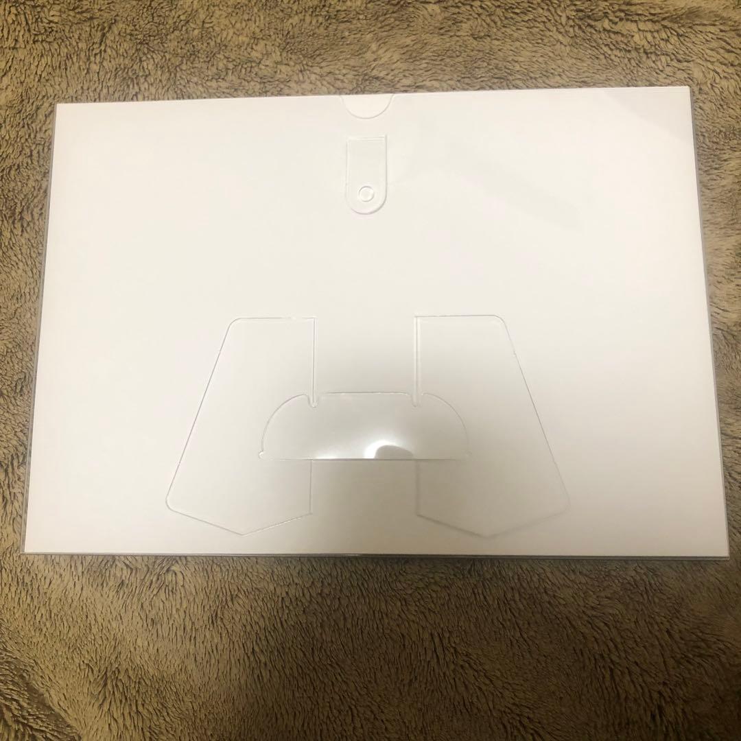 日本プロ麻雀連盟　直筆選手サイン入り卓上カレンダー　2025年版