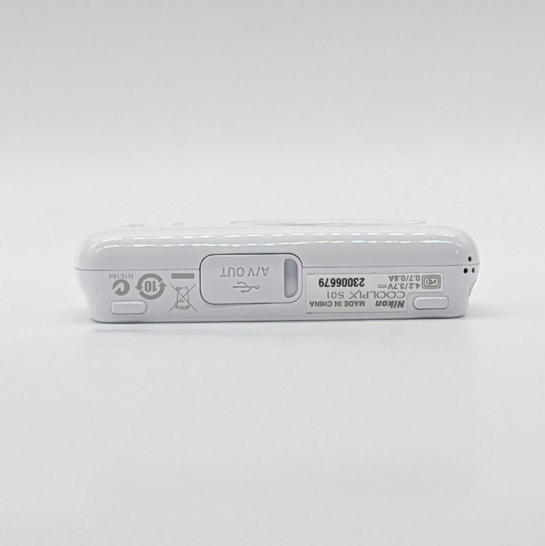 【極美品】Nikon COOLPIX S01 ホワイト