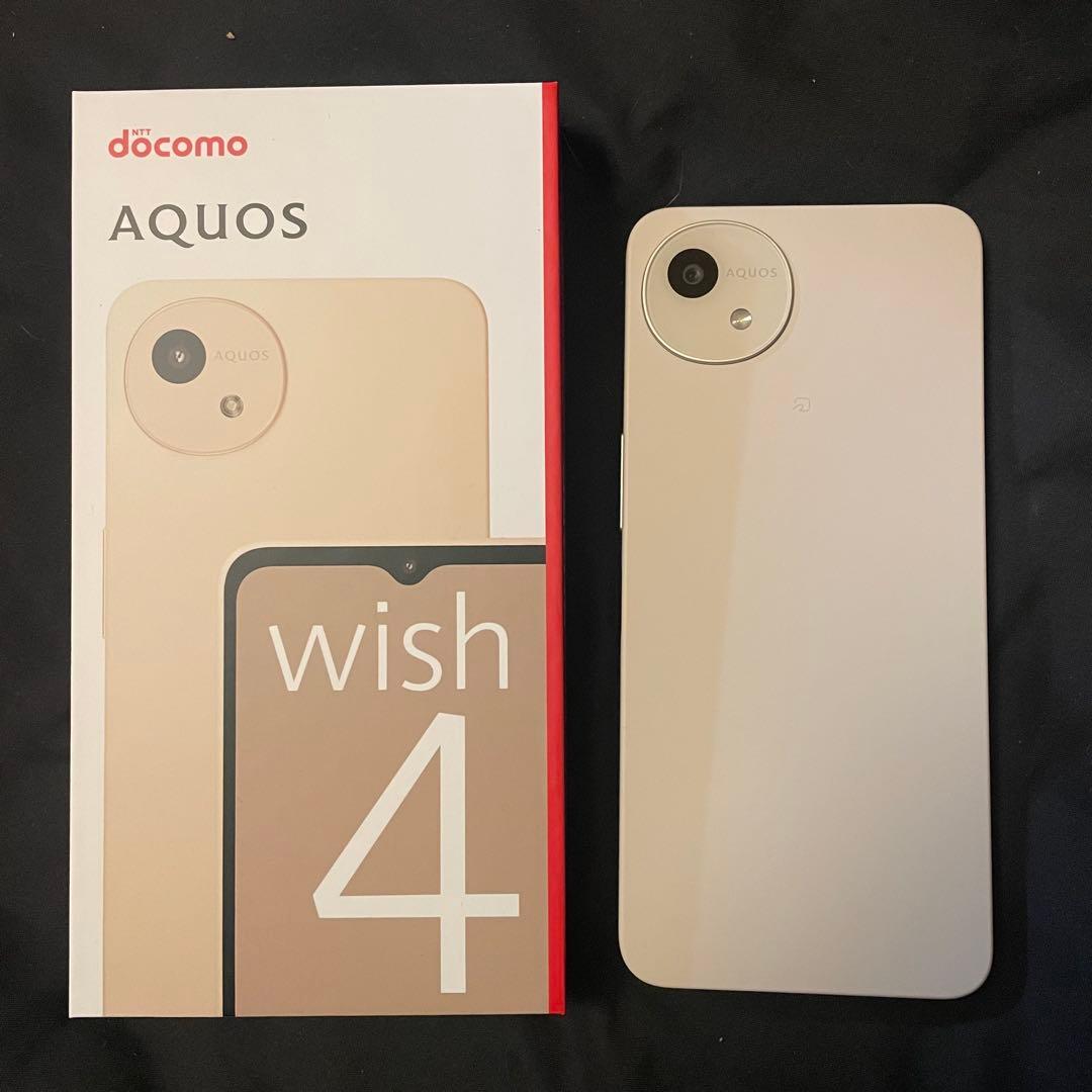 docomo AQUOS wish 4 ホワイト
