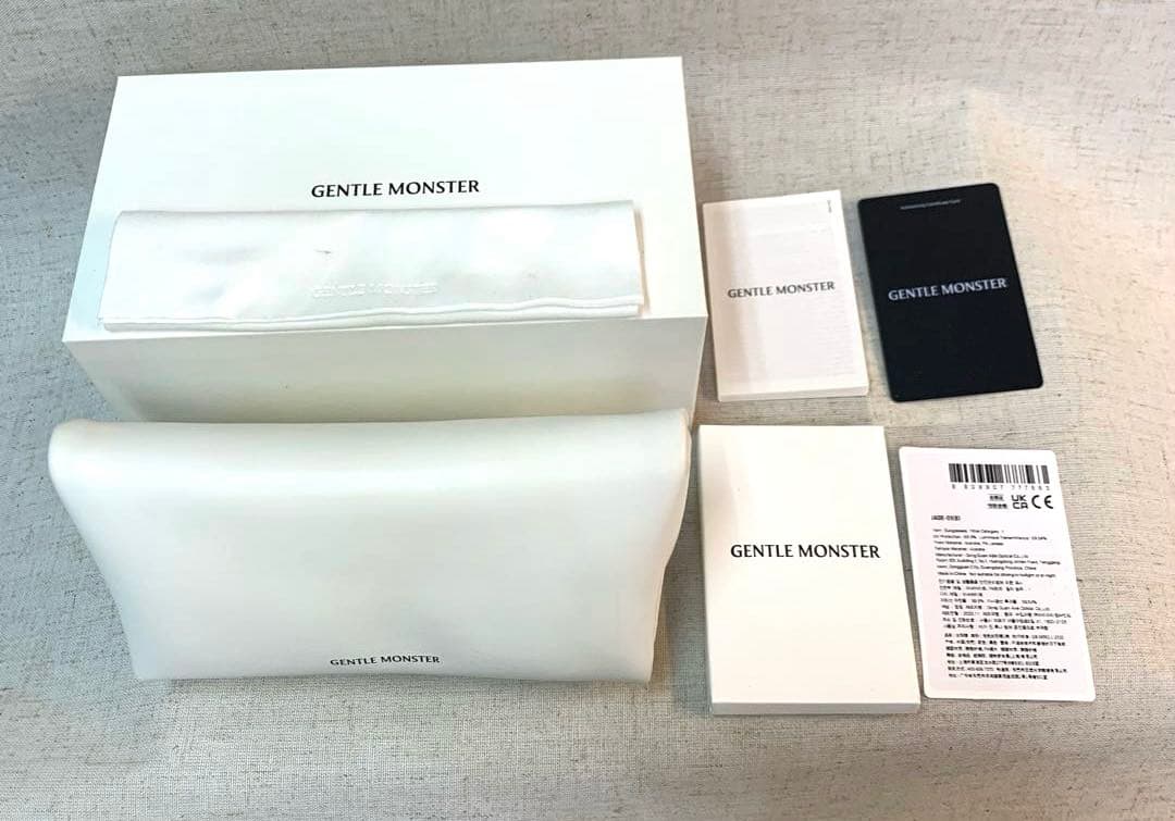 国内正規品 GENTLE MONSTER JADE - 01(B)サングラス